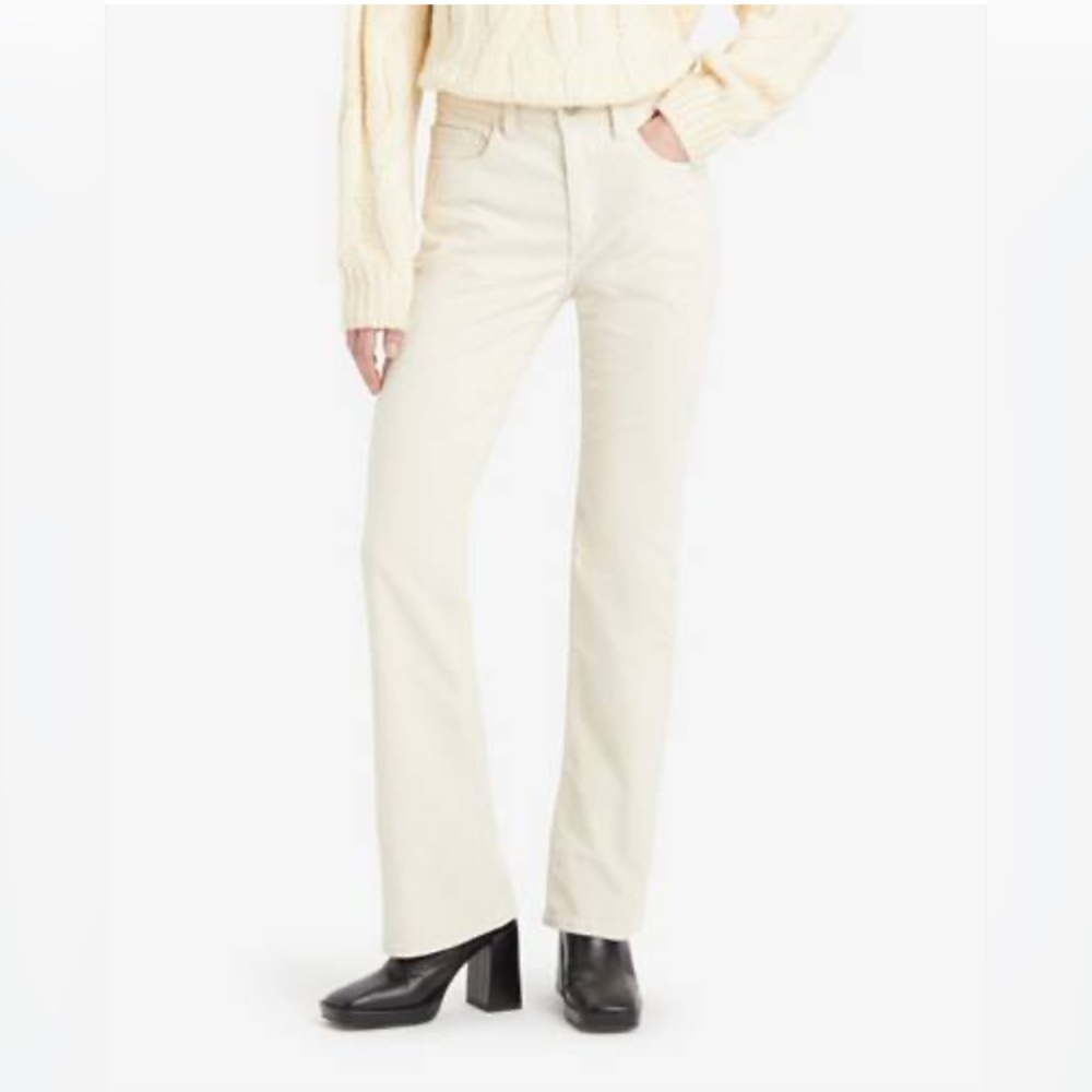 Levi's Women's Straight Leg Jeans - Cream